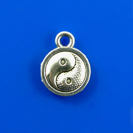 Charm, silver-finished, 10mm "yin yang". Pkg of 10.