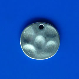 Pendant/charm, silver-finished, 14mm hammered disc. Pkg of 10