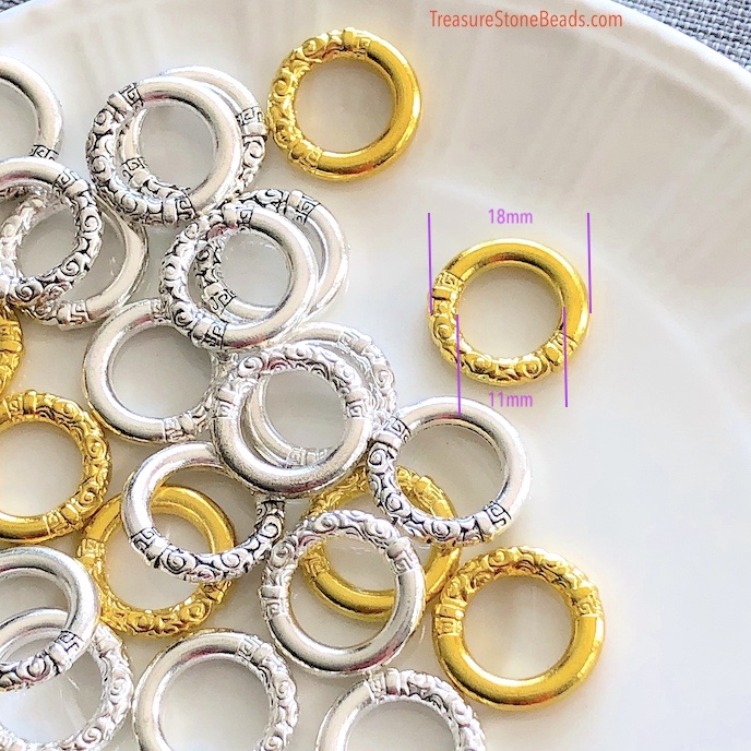 Bead, bright gold-finished, 18/11mm circle/ring. Pkg of 4